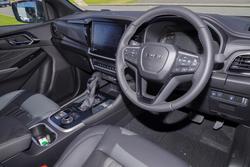 2025 Isuzu MU-X LS-T