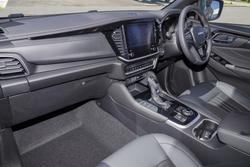 2025 Isuzu MU-X LS-T