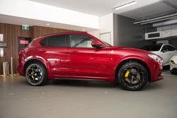 2021 Alfa Romeo Stelvio Quadrifoglio