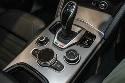 2023 Alfa Romeo Stelvio Veloce