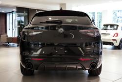 2023 Alfa Romeo Stelvio Veloce