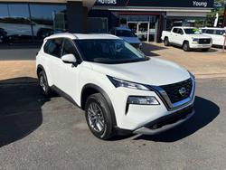 2025 NISSAN XTRAIL ST