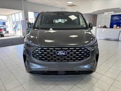 2025 Ford
Tourneo Titanium X