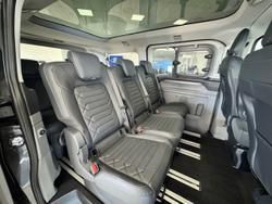 2025 Ford
Tourneo Titanium X