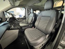 2025 Ford
Tourneo Titanium X