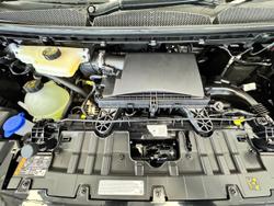 2025 Ford
Tourneo Titanium X