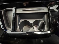 2025 Ford
Tourneo Titanium X