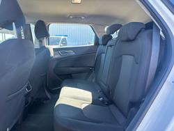 2023 Kia
Sportage S