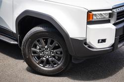 2025 Toyota PRADO GXL