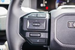 2025 Toyota PRADO GXL