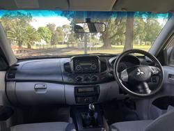 2012 Mitsubishi Triton