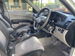 2012 Mitsubishi Triton