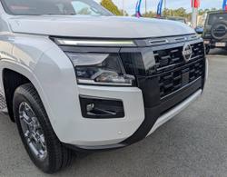 2026 NISSAN NAVARA ST-X