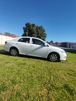 2013 Toyota
Corolla Ascent
