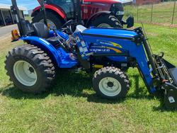 NEW HOLLAND WORKMASTER 40