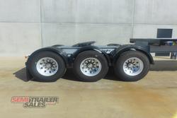 2002 Maxitrans 12 Pallet Flat Top A Trailer