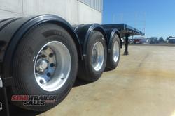 2002 Maxitrans 12 Pallet Flat Top A Trailer