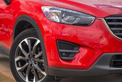 2015 Mazda
CX-5 Akera