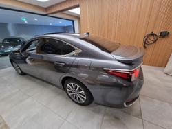 2024 Lexus
ES250 Luxury 2.5L Petrol Automatic Sedan