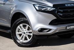 2021 Isuzu MU-X LS-M