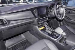 2025 Isuzu MU-X LS-T