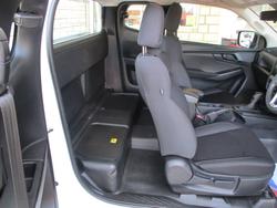 2023 Isuzu D-MAX SX MY23 White