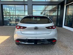 2025 Mazda
3 G20 Evolve