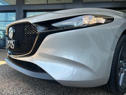 2025 Mazda
3 G20 Evolve