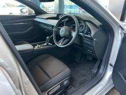2025 Mazda
3 G20 Evolve