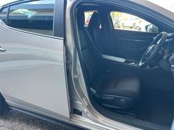 2025 Mazda
3 G20 Evolve