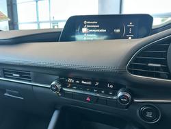 2025 Mazda
3 G20 Evolve