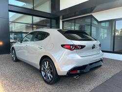 2025 Mazda
3 G20 Evolve