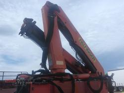 2006 Krueger 44FT Flat Top with Mid Mount Palfinger Crane