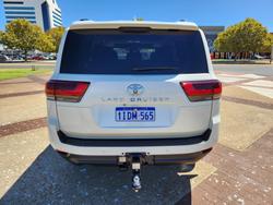 2025 Toyota Landcruiser VX