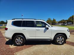 2025 Toyota Landcruiser VX