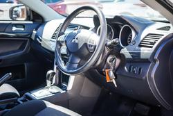 2017 MITSUBISHI
                LANCER ES SPORT
