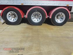 2005 Maxitrans Tip Through Bin B Double Set