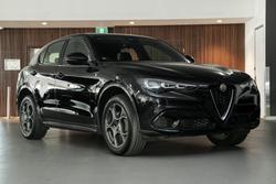 2023 Alfa Romeo
                Stelvio Ti