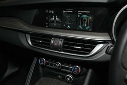 2023 Alfa Romeo
                Stelvio Ti