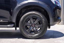 2025 Isuzu D-MAX X-TERRAIN