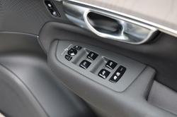 2025 Volvo XC90 Ultra B5 Dark