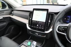 2025 Volvo XC90 Ultra B5 Dark