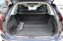 2025 Volvo XC90 Ultra B5 Dark