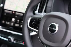 2025 Volvo XC90 Ultra B5 Dark