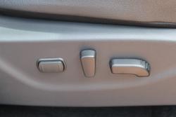 2025 Nissan Navara ST-X