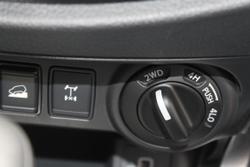 2025 Nissan Navara ST-X