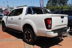 2025 Nissan Navara ST-X