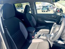 2024 Nissan
Navara ST