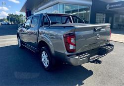 2024 Nissan
Navara ST