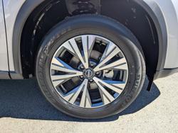 2024 Nissan X-TRAIL ST-L